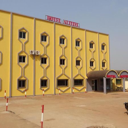 Hotel Altitel Bafoussam Екстериор снимка