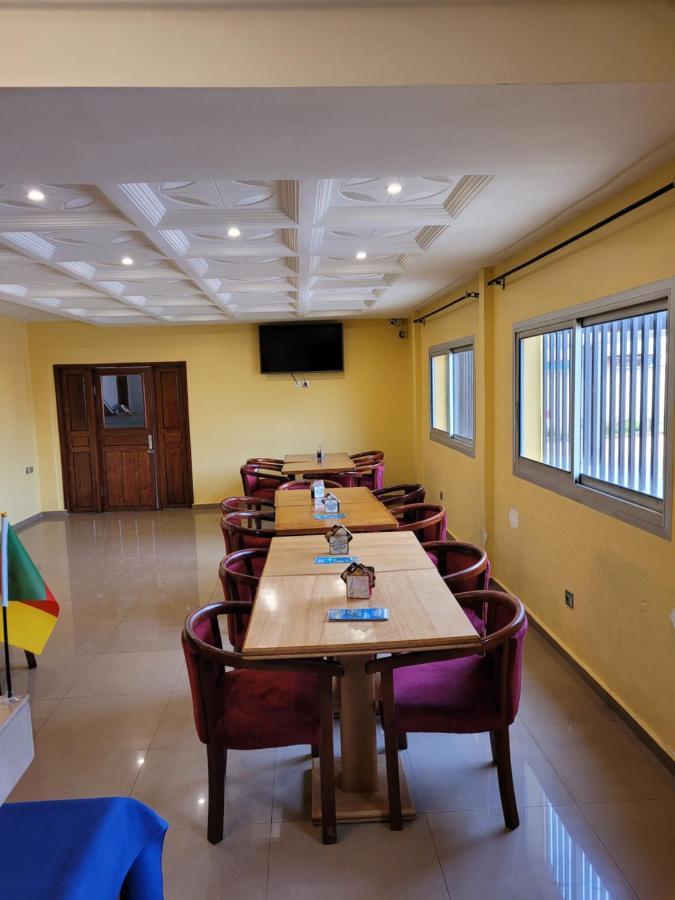Hotel Altitel Bafoussam Екстериор снимка