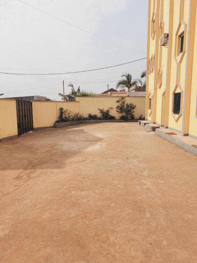 Hotel Altitel Bafoussam Екстериор снимка