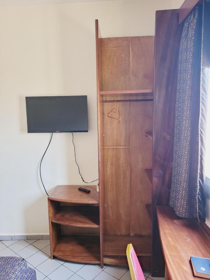 Hotel Altitel Bafoussam Екстериор снимка