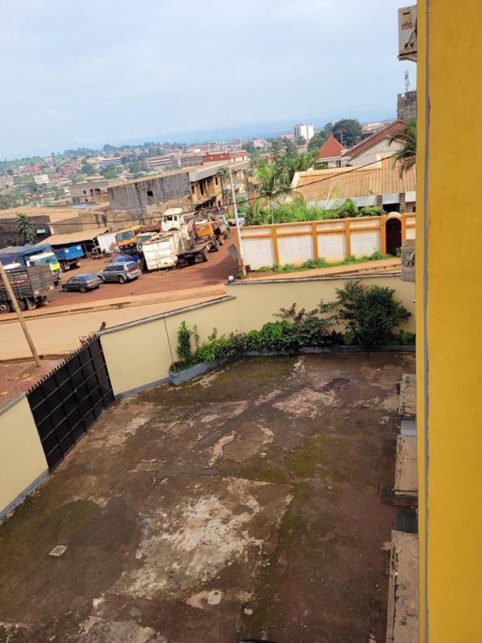 Hotel Altitel Bafoussam Екстериор снимка