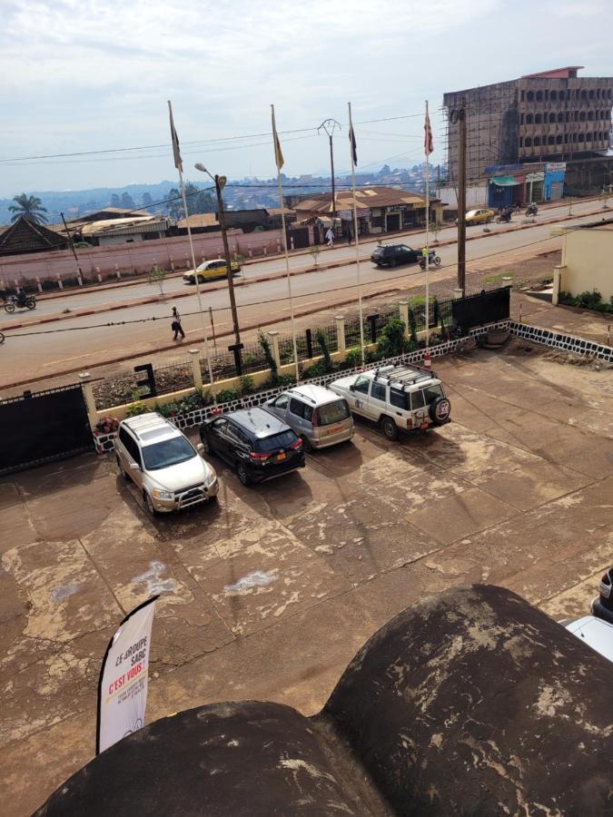 Hotel Altitel Bafoussam Екстериор снимка