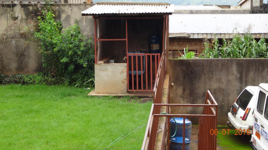 Hotel Altitel Bafoussam Екстериор снимка