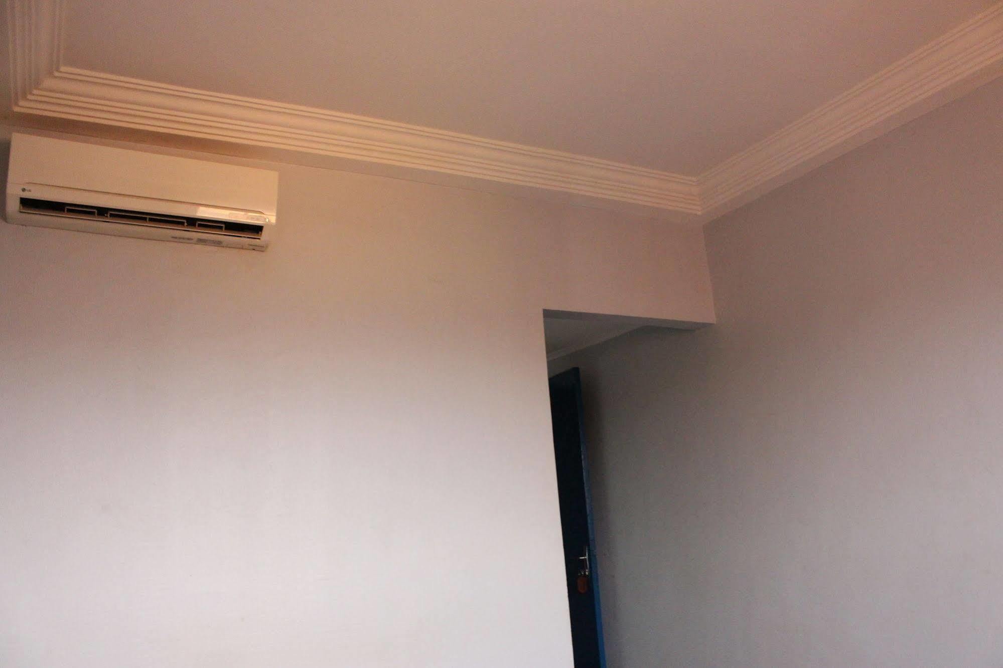 Hotel Altitel Bafoussam Екстериор снимка